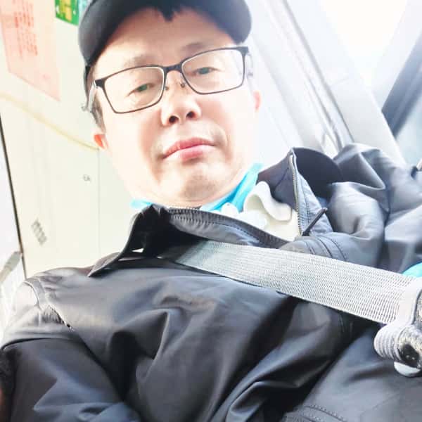 上海56岁单身帅哥真诚找对象-峡江征婚相亲网